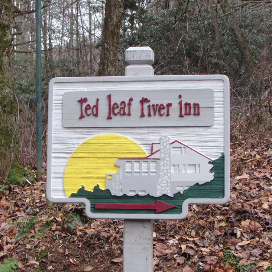 Red Leaf River Inn Уэйнсвилл Экстерьер фото